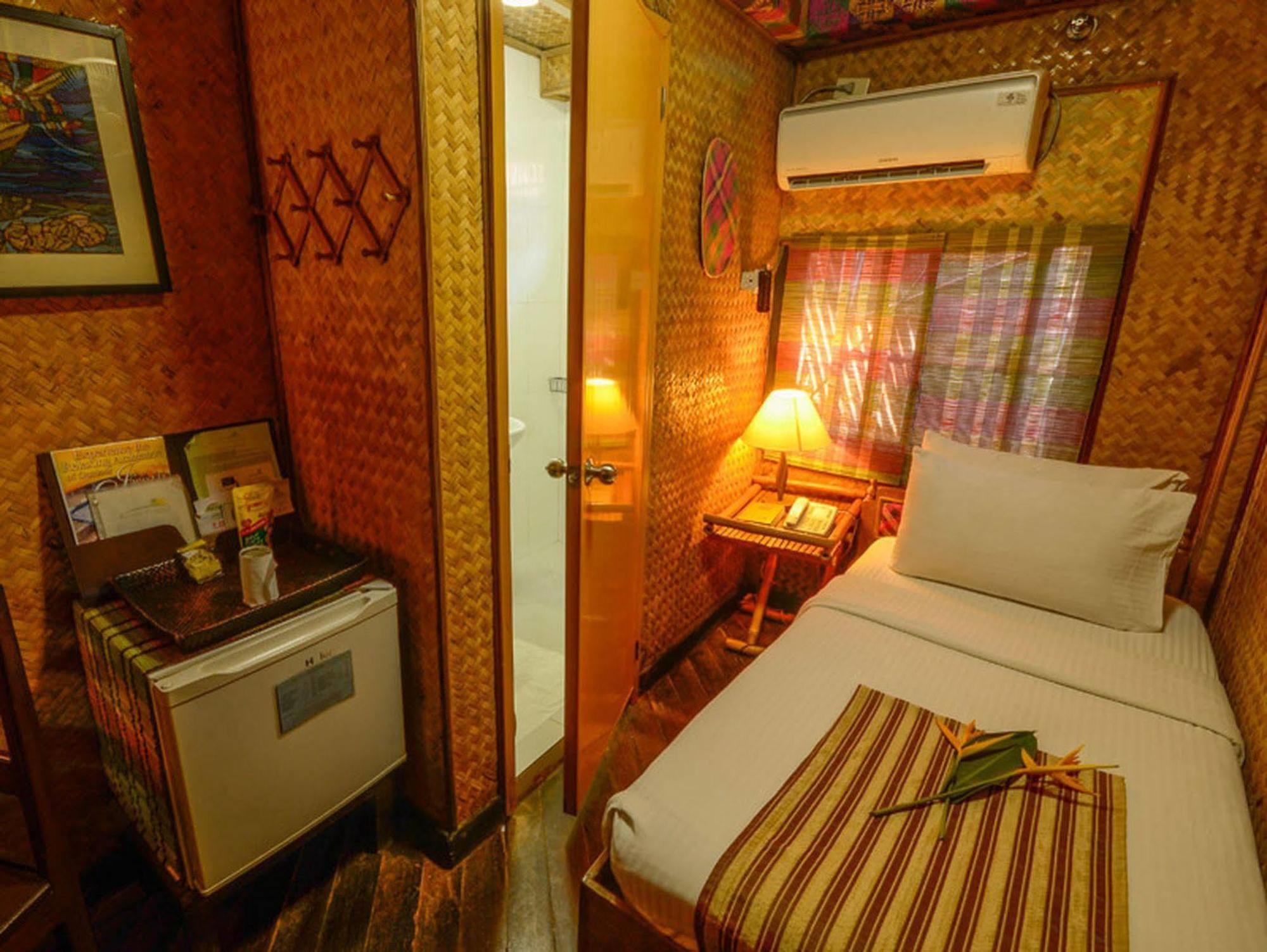 Puerto Pension Inn Puerto Princesa Zewnętrze zdjęcie
